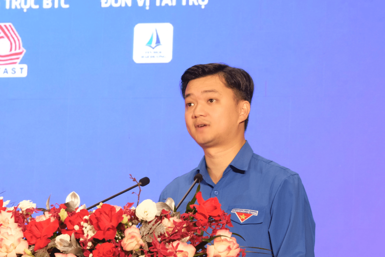 6 thí sinh chiến thắng Tin học trẻ toàn quốc năm 2023 - Ảnh 2. Anh Nguyễn Minh Triết - bí thư Trung ương Đoàn, chủ tịch Trung ương Hội Sinh viên Việt Nam - Ảnh: HÀ THANH