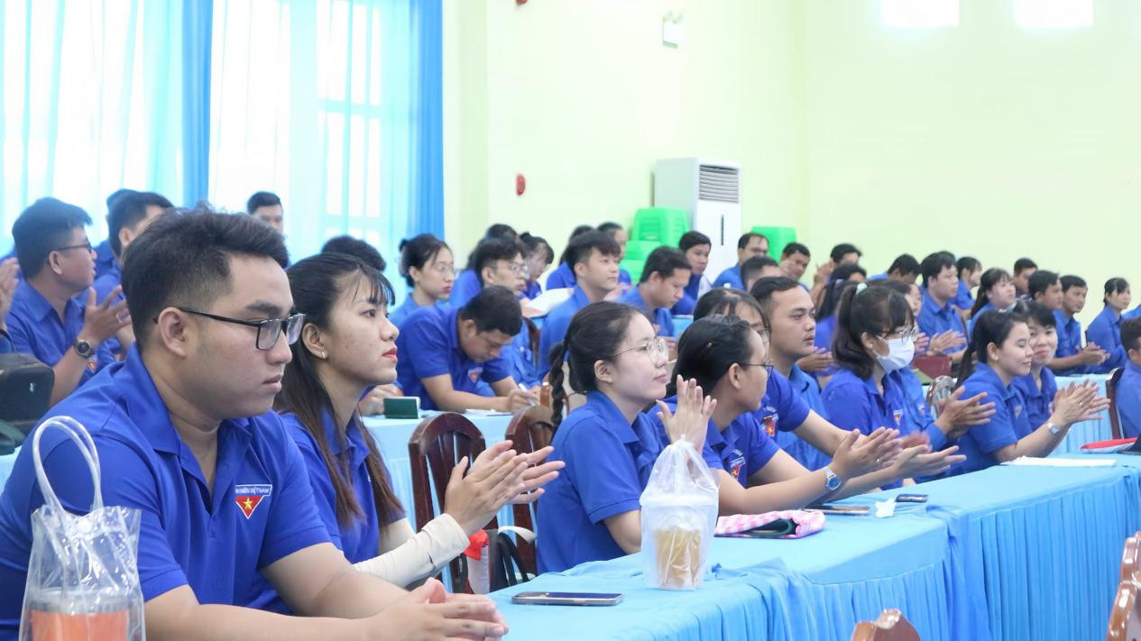 quang cảnh khai mạc