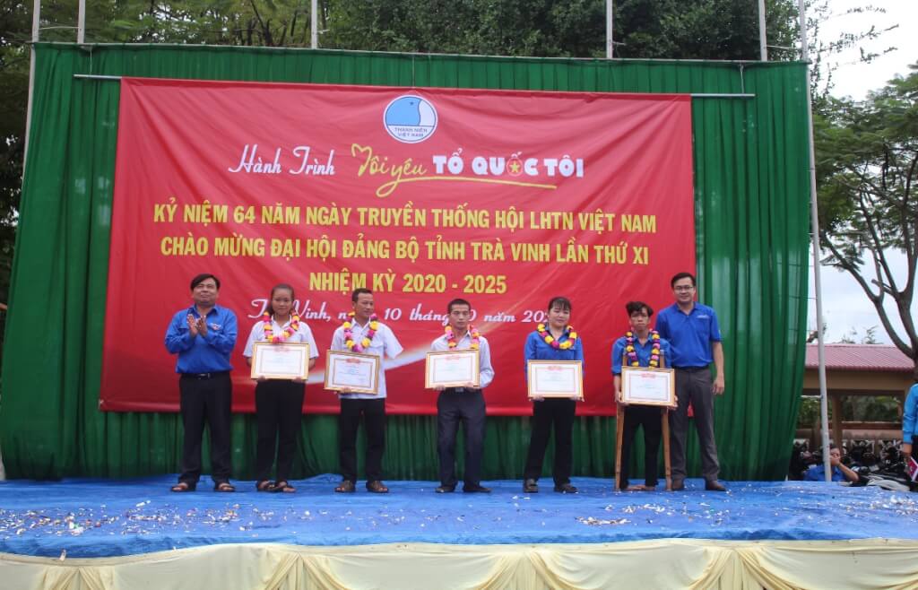 C:\Users\admin\Desktop\Tuyên dương các gương thanh niên yếu thế 2020.jpg