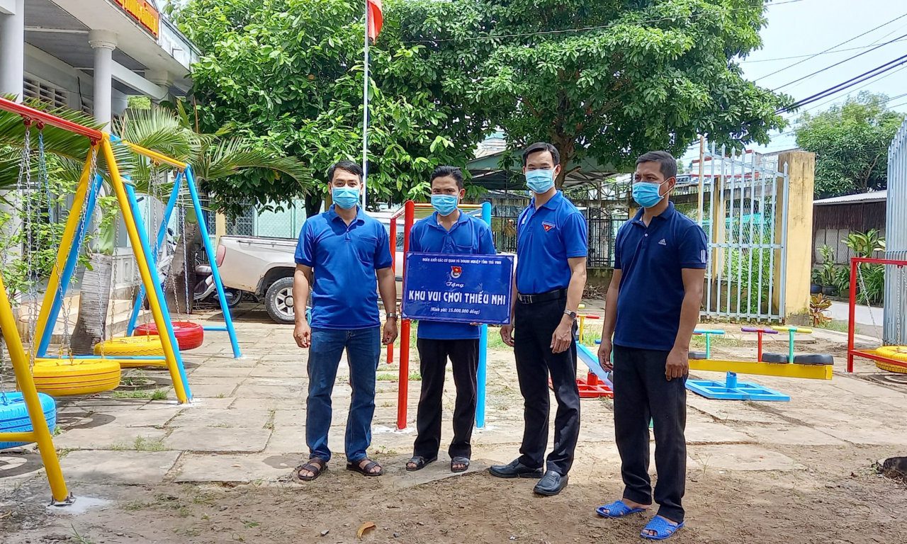 C:\Users\Fpt\Downloads _DKCQ.jpg