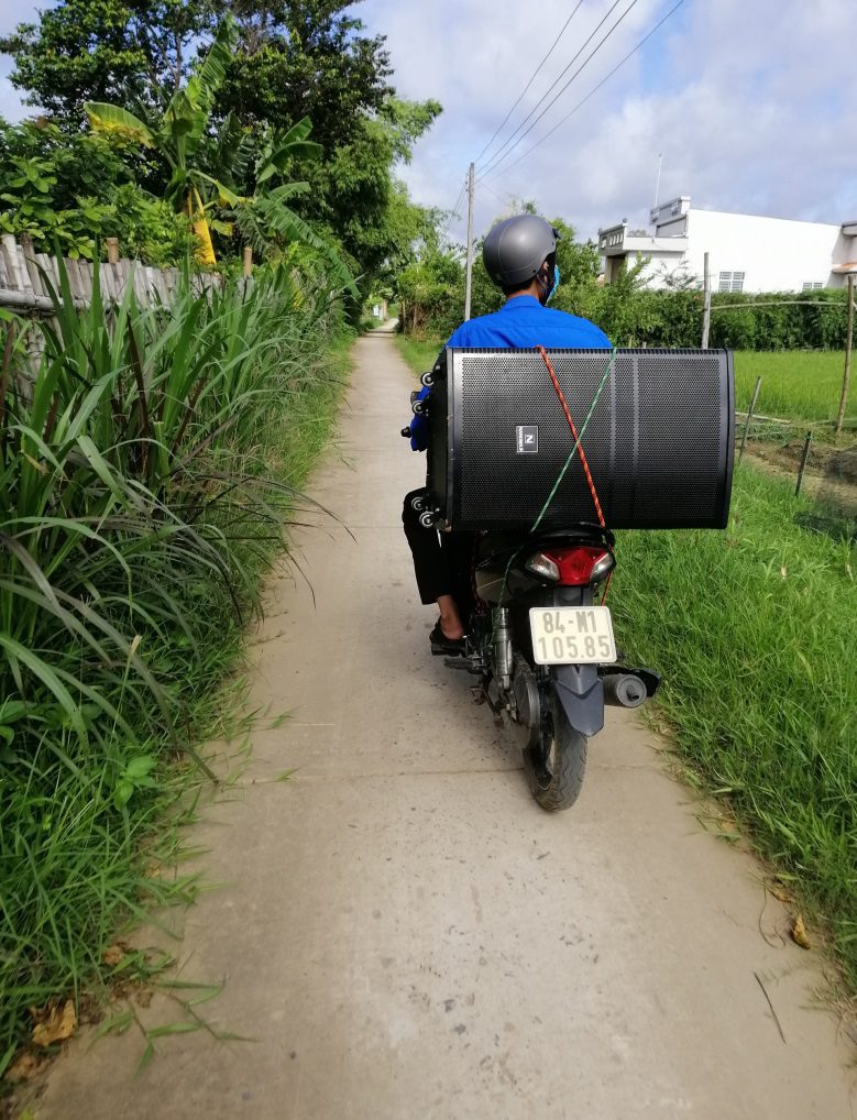 D: LÊ VĨNH LÂM\Năm 2021\Hình ảnh, tin bài\Tiếng loa thanh niên tuyên truyền phòng chống dịch\z2660354324242_313a49c7dacfaebf85d76c3ee94084b8.jpg