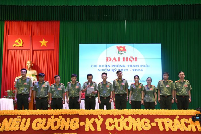 D:\BAO TRA VINH22\Thang 2\Tin PV01 DH 14 2\DSC_3329.JPG