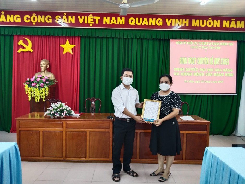 D:CHI BO2022sinh hoat chuyen de 2022z3305093473793_5246f3350f574fb2ee21b480e8318d78.jpg