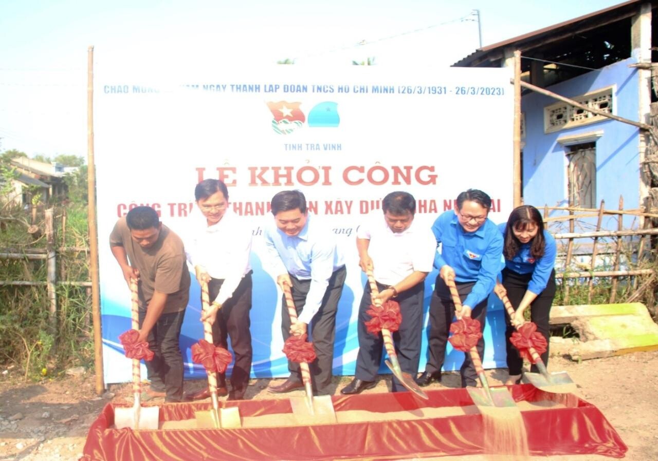 D:\Diễm My 2023. MINH CHỨNG TWĐ.10\hình. hình xây nhà.jpg