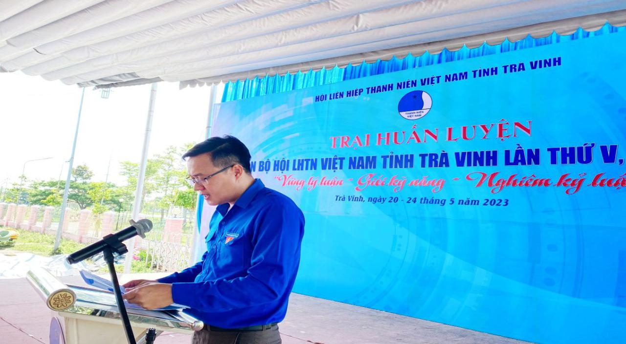 D:\Diễm My 2023\HÌNH\trại huấn luyện Hội\z4372682552565_e762f3f9371689d5b74f0933e9e761e1.jpg