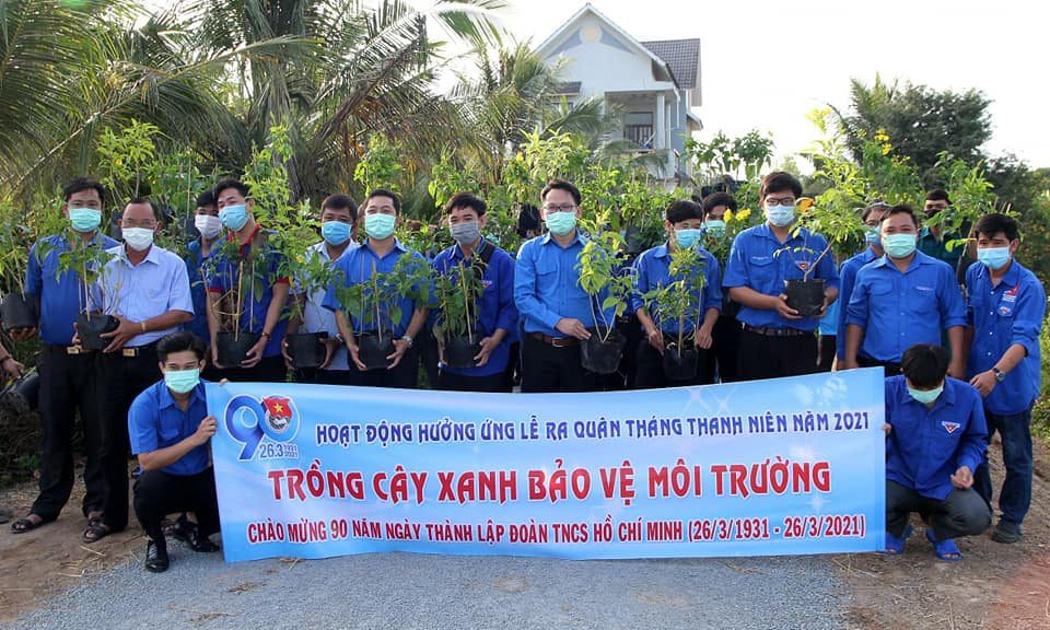 D:\DULIEU DD\MINH THUY. Ban Phong trào. minh chung bo tieu chi 2021.5\trong cay xanh.jpg