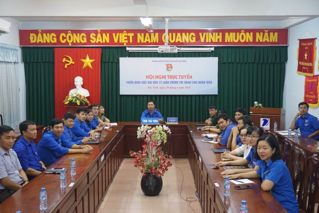 D:\DUYET TIN BAI\TIN BAI 2020\hoi nghi truc tuyen.jpg