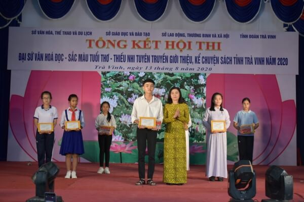 D:\HĐ TẬP TRUNG BTG THAM MƯU20\TIÊU CHÍ 2020\van hoa doc\dai su van hoa doc.jpeg