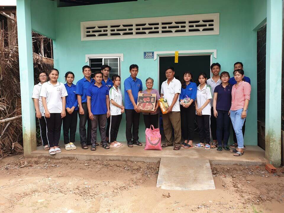 Description: D:\HINH ANH20\HOA PHUONG DO\thpt dai an....jpg