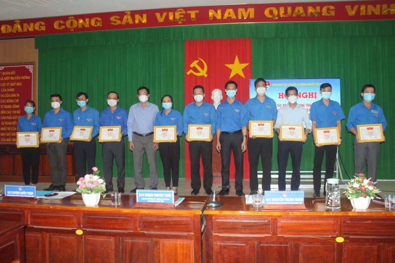 F:\DOAN KHOI CQ\Nam 2022\THANG 1\TONG KET DOAN KHOI\anh\IMG_0233.JPG