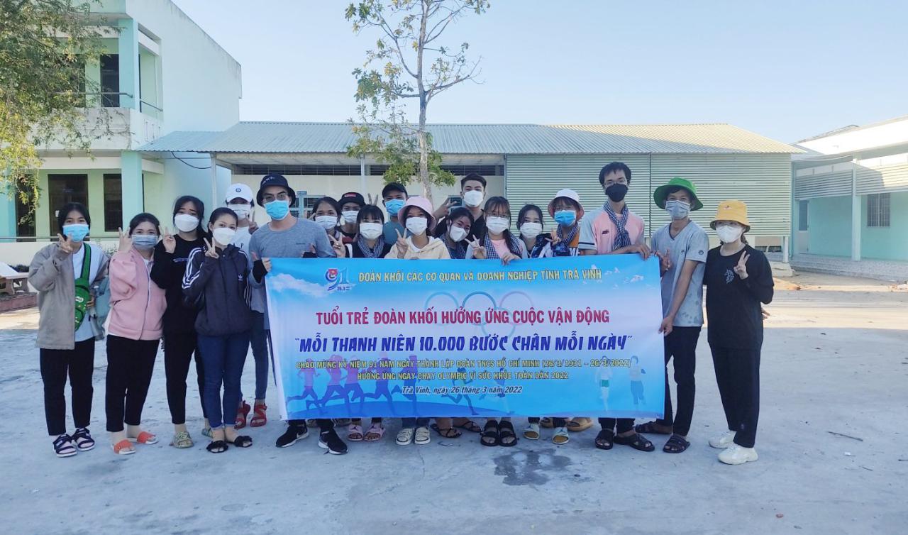 G:\DOAN KHOI CQ\Nam 2022\Thang 3\Huong ung 10.000 buoc chan.jpg