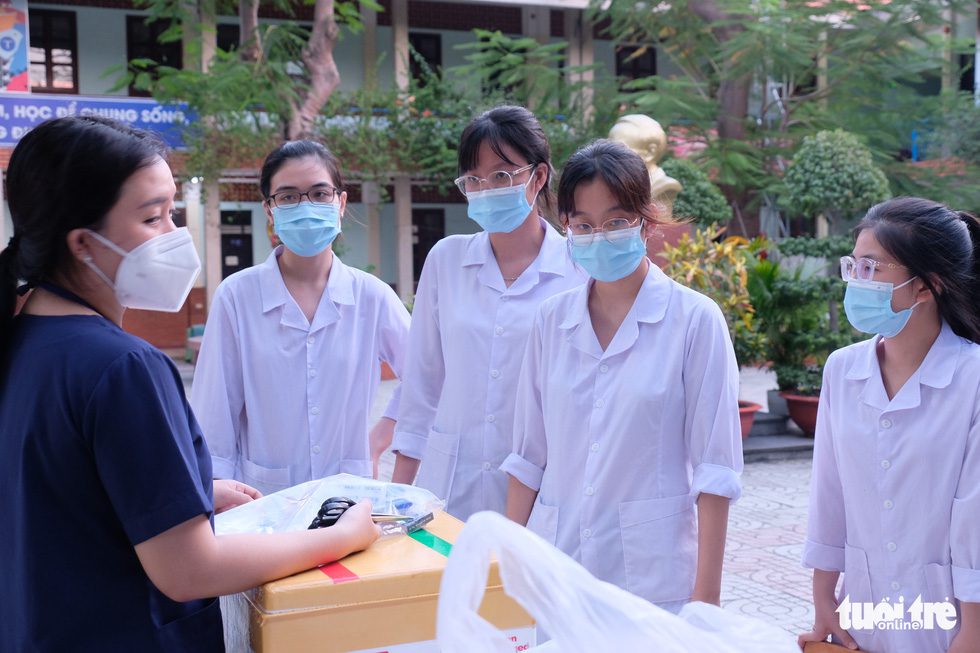 ‘Biệt đội’ chống dịch Hải Dương: 1h chiều phát động, 9h sáng có mặt ở TP.HCM - Ảnh 3. ‘Biệt đội’ chống dịch Hải Dương: 1h chiều phát động, 9h sáng có mặt ở TP.HCM - Ảnh 3.