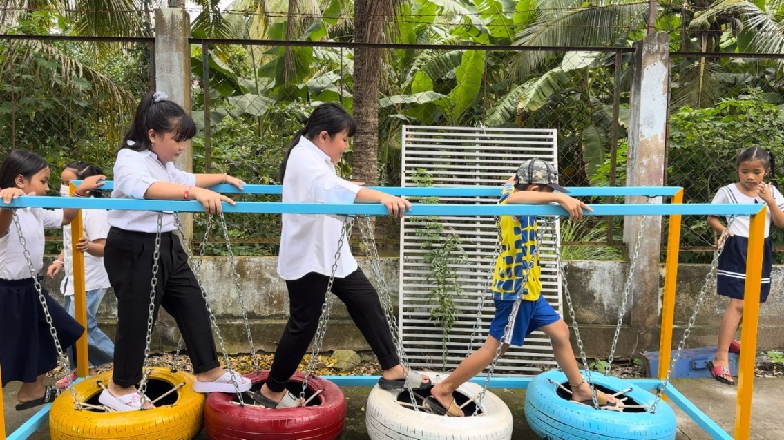 F:\THẢO MY\3. HỘI ĐỒNG ĐỘI NĂM HỌC 2023 - 2024\53 Đội hình chuyên\2024\hình ảnh\z5733288558176_7ec1bf6a49b3be2557c4109abef580f2.jpg