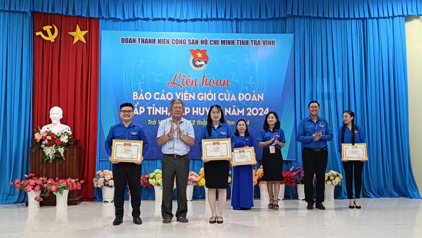 GIẢI 3 BẢNG A