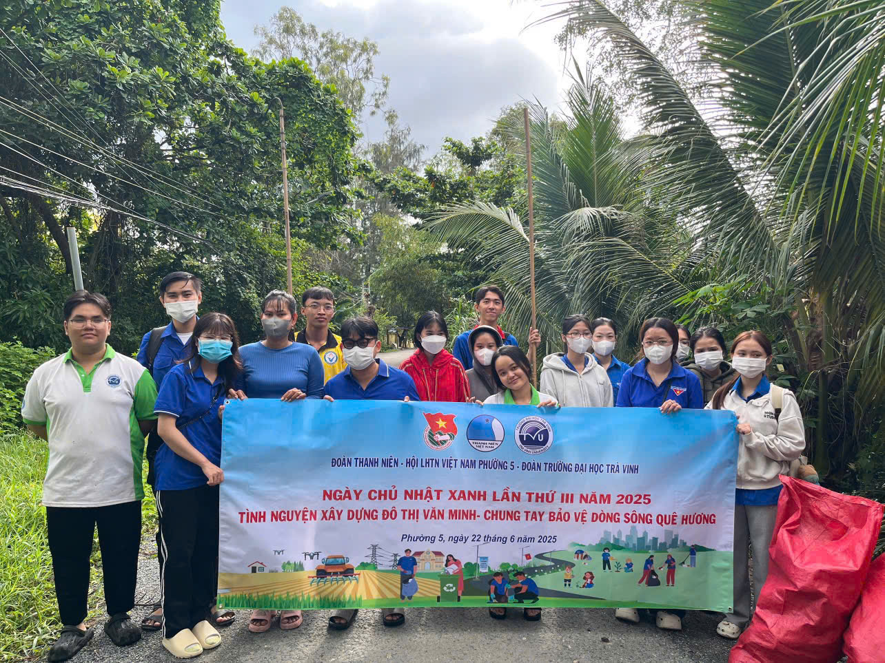 A group of people holding a banner

AI-generated content may be incorrect.