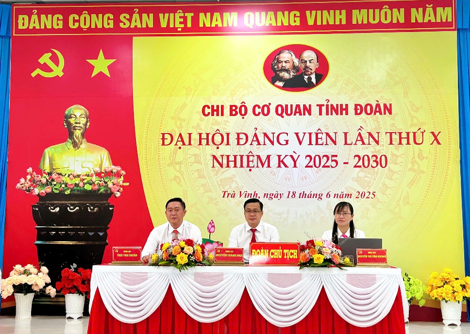 D:\Chi bo 2025 - 2030\4. Văn kien Đai hoi Chi bo lan thư X - chinh thuc\hinh\z6716727496674_0878f438867cae8e4b23f1b3af1ca180.jpg