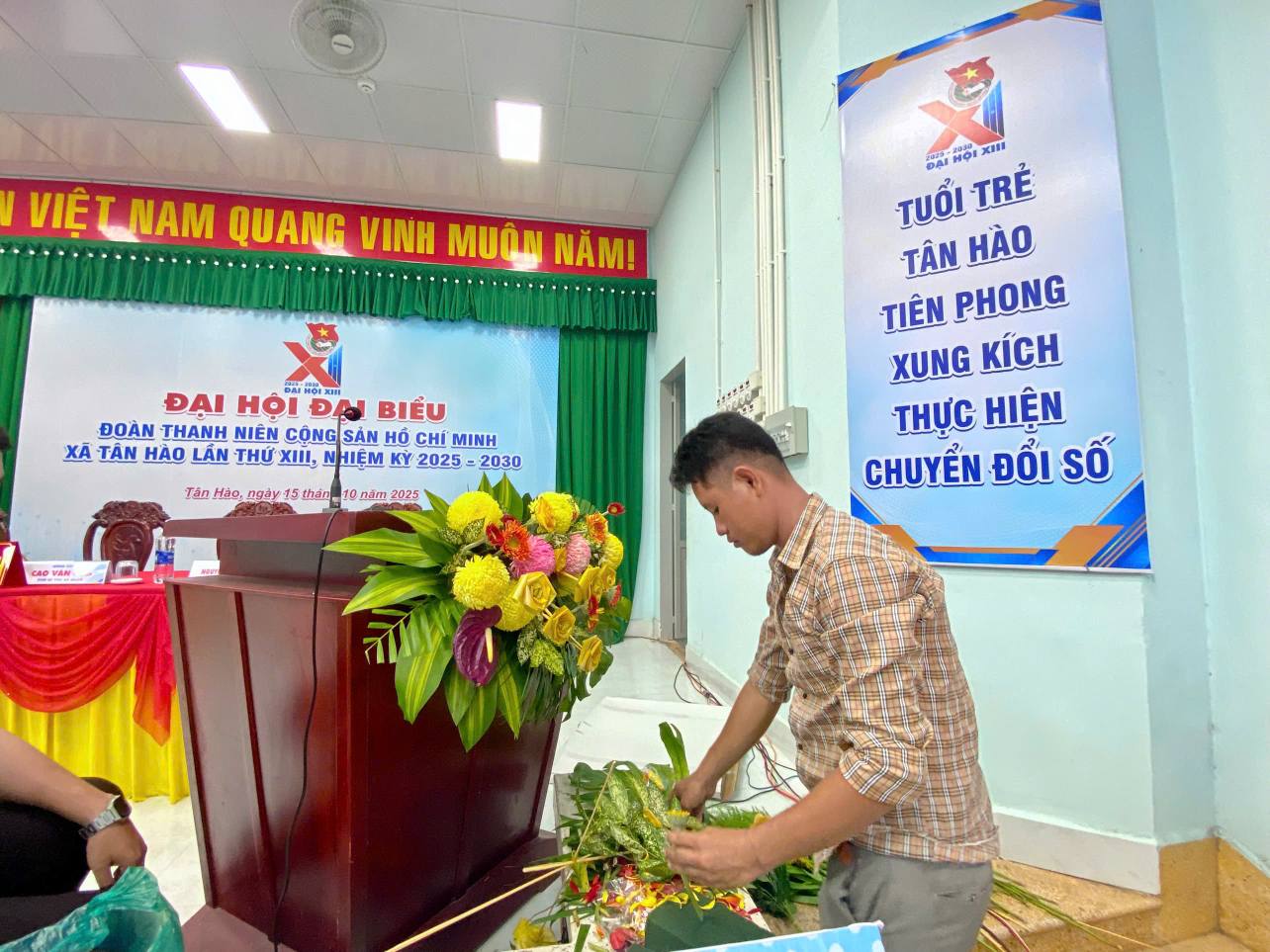 D:\HÌNH ẢNH\3 TRUYỀN.jpg