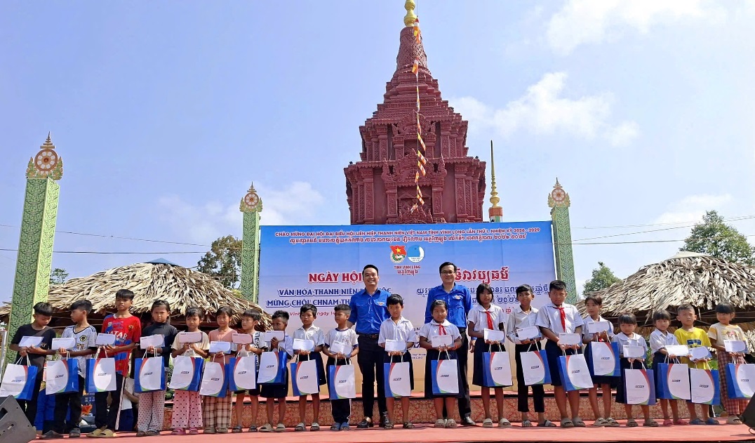 E:\THẢO MY - BAN PHONG TRÀO\NĂM 2026\TIN BÀI\Ngày hội Chôl Chnam Thmây năm 2026\gen-h-z7724774848812_7d61ea57c4414e6271fe5483ddd47dcb.jpg