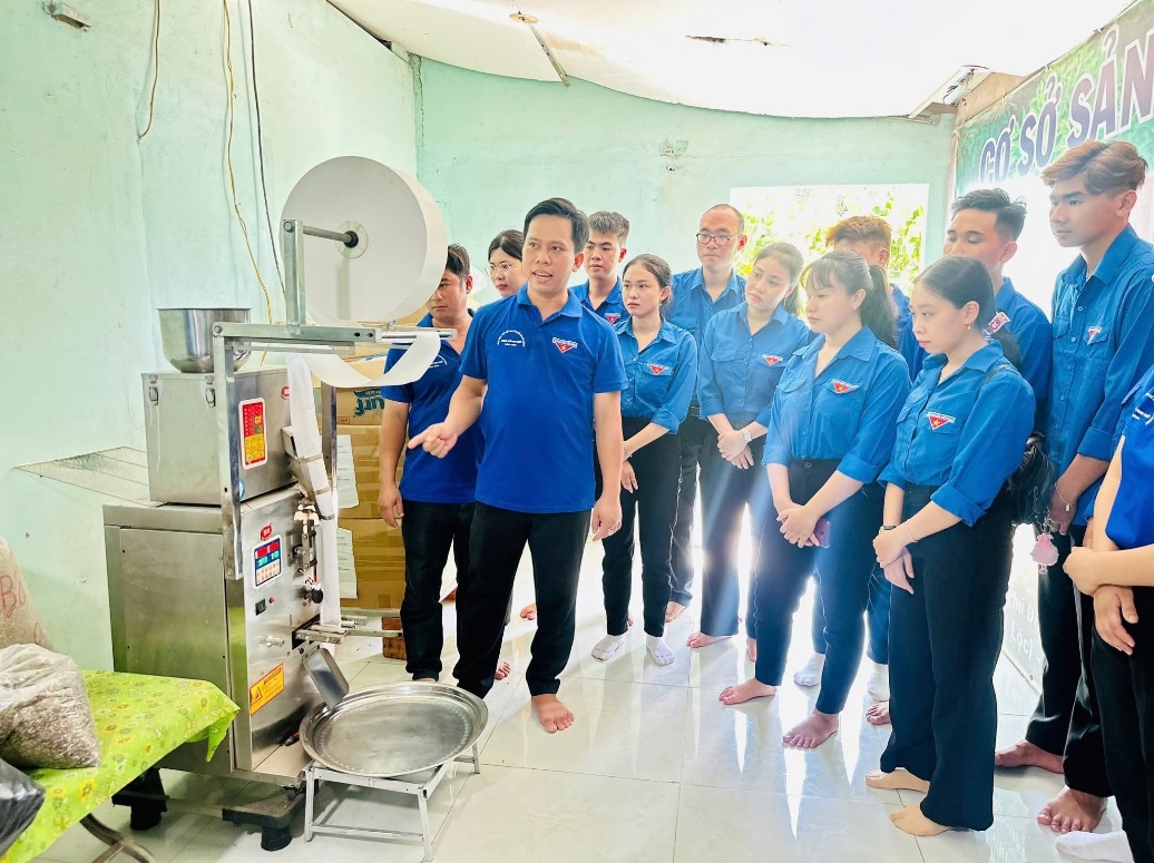E:\THẢO MY - BAN PHONG TRÀO\NĂM 2026\TIN BÀI KHỞI NGHIỆP NĂM 2025\TIN BÀI CÁC XÃ PHƯỜNG\10. XÃ LONG HỒ\z7927199960922_949c61eac7be59c12a8e26372974568e.jpg