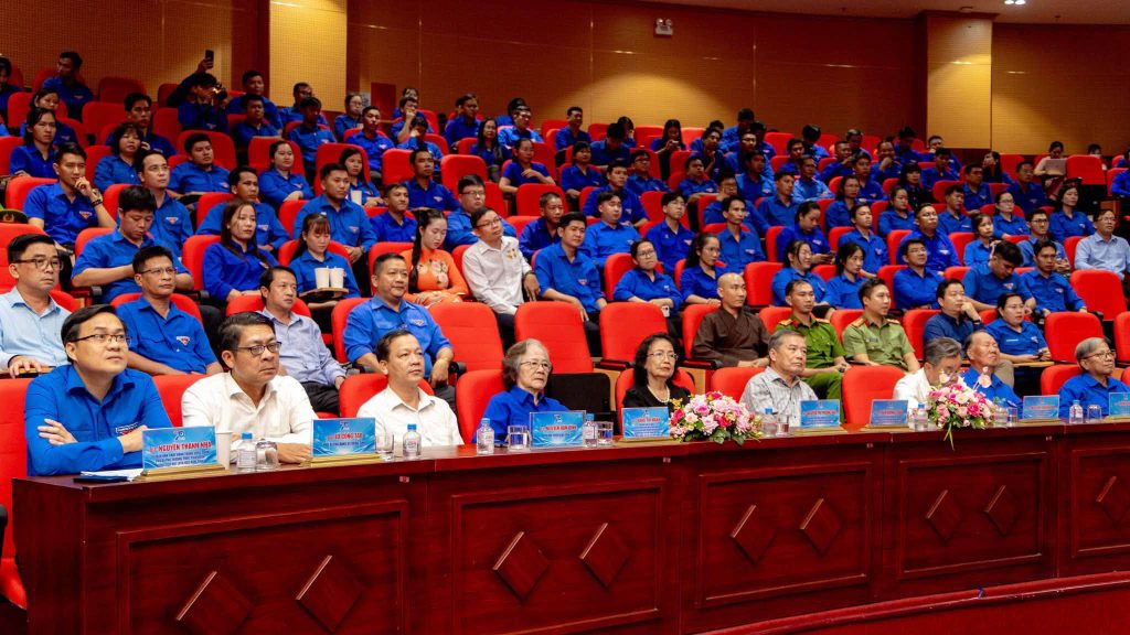 TUỔI TRẺ VĨNH LONG TỰ HÀO TIẾP BƯỚC TRUYỀN THỐNG 70 NĂM HỘI LIÊN HIỆP THANH NIÊN VIỆT NAM (15/10/1956 – 15/10/2026)